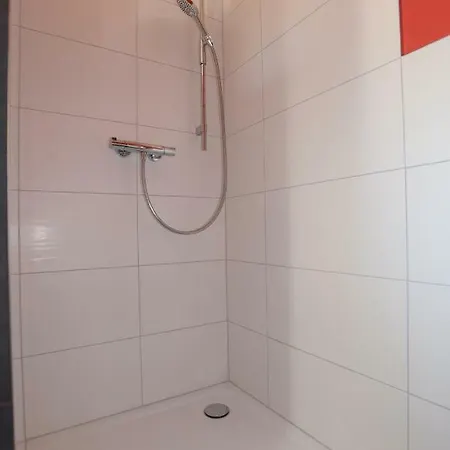 Wein Bleibe 게스트하우스 4*