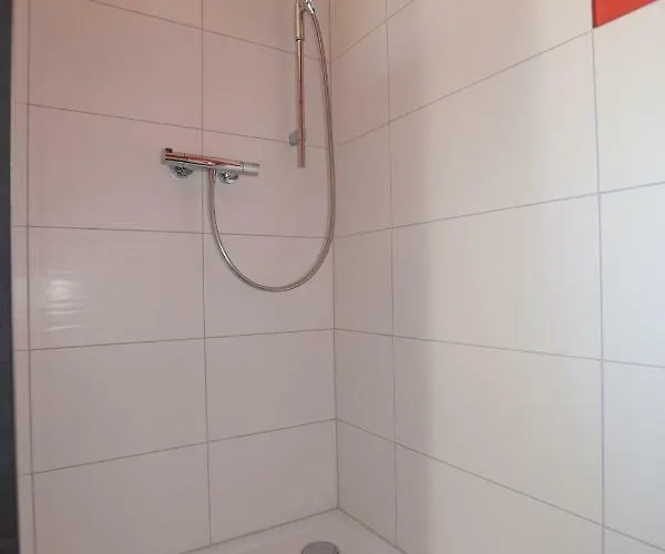 Wein Bleibe Konukevi 4*